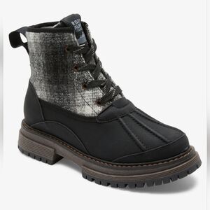 NWT Roxy Hail Ya Boot, Size 5